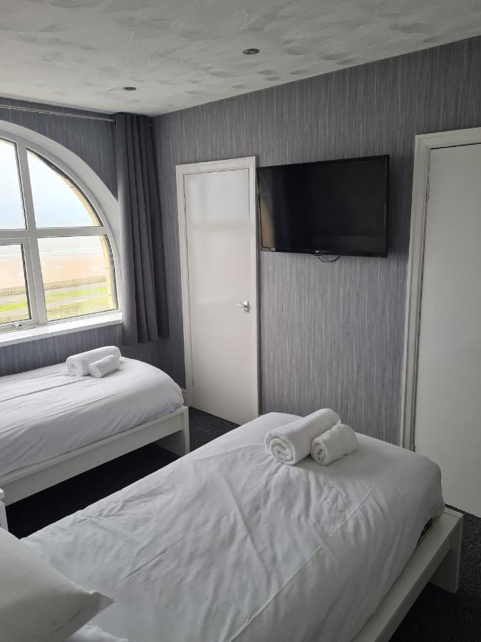 Queens Plaza Bed and breakfast Blackpool