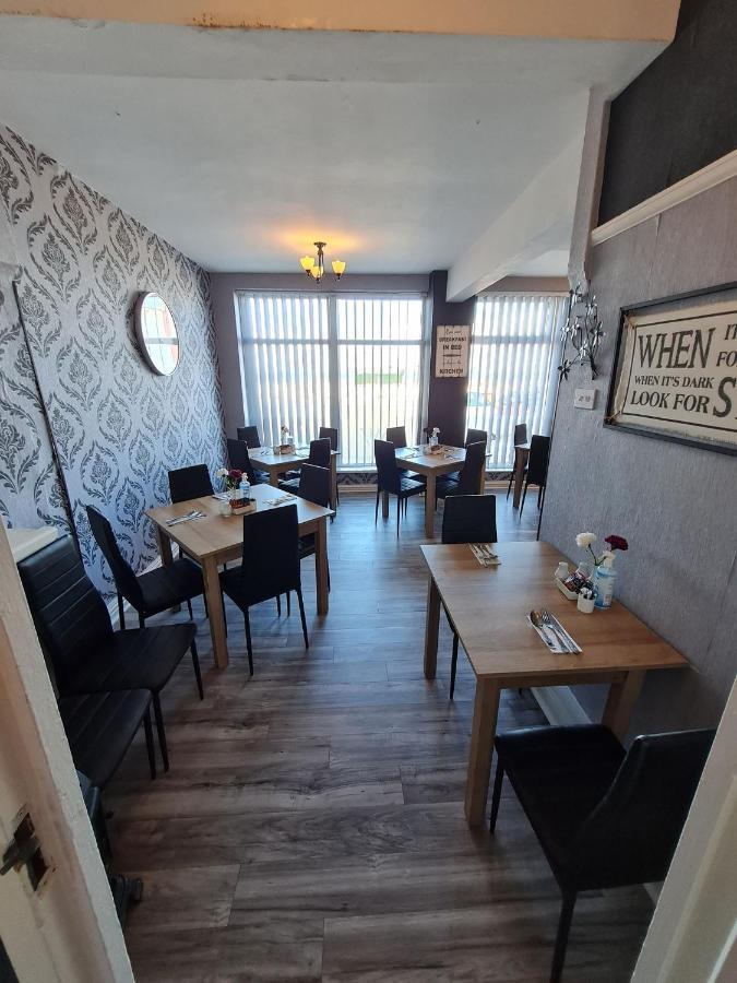 Queens Plaza Bed and breakfast Blackpool